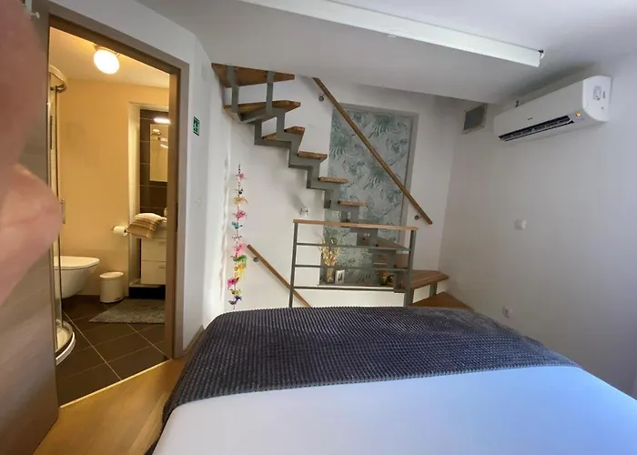 בית נופש Hidden Hideaway *