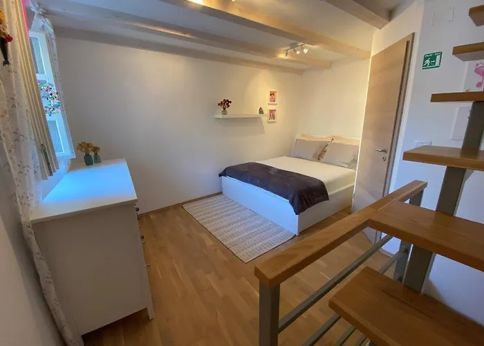 Hidden Hideaway * Kovacic